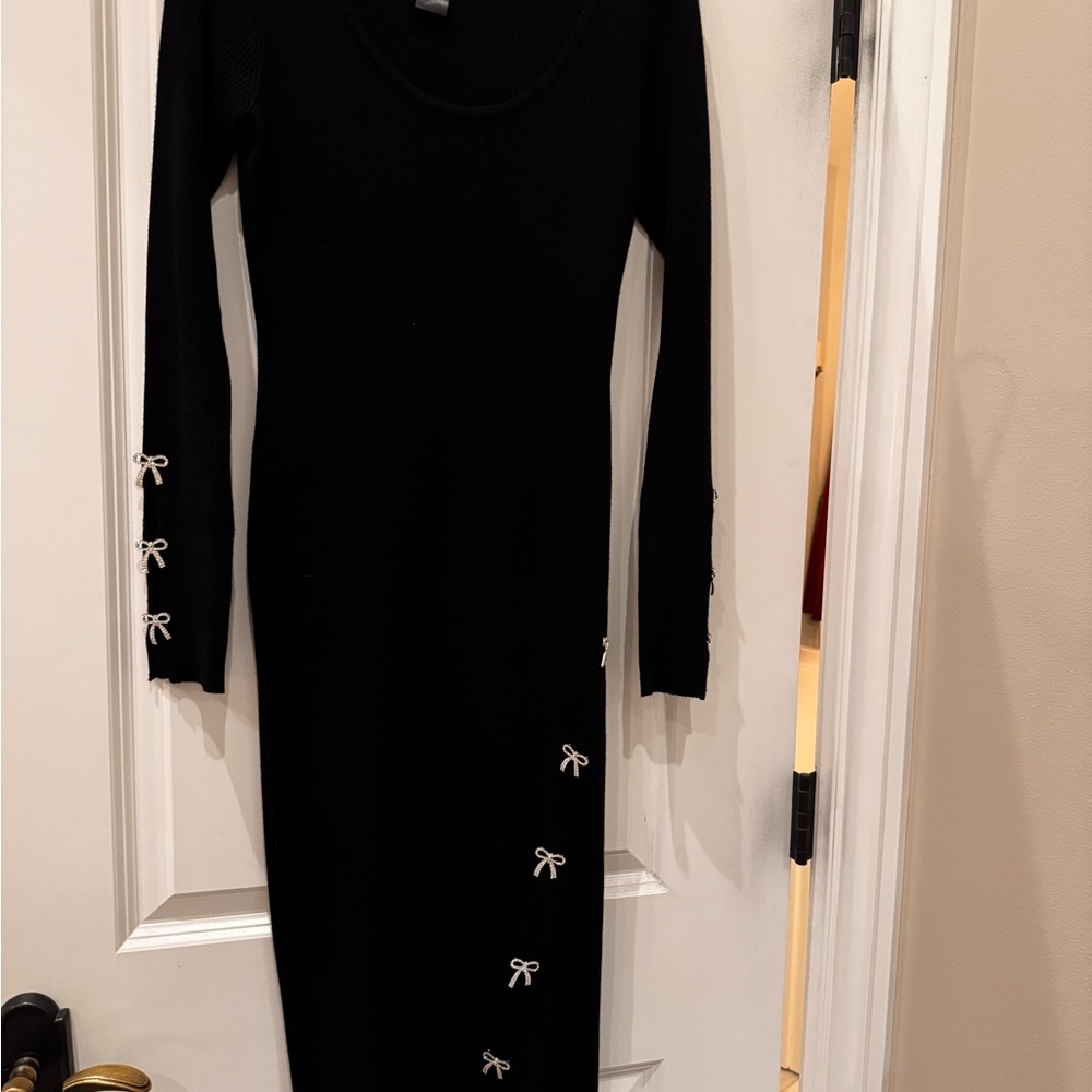 Elegant Knit Stretch Black Dress with Rhinestone Bow Accents